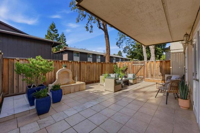 104 E Middlefield Road B, Mountain View, CA 94043