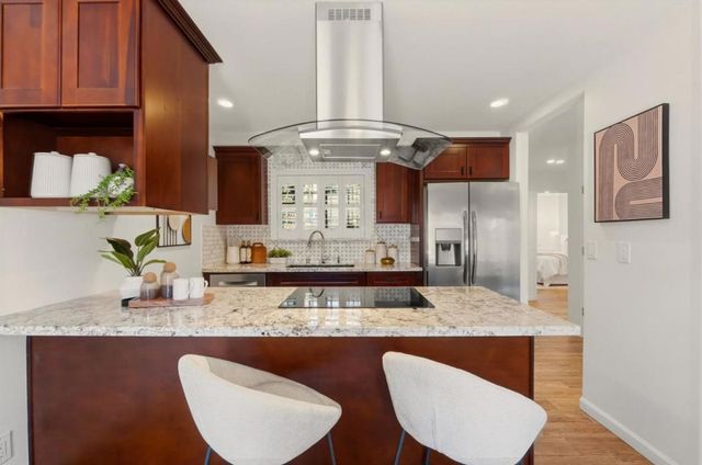 104 E Middlefield Road B, Mountain View, CA 94043