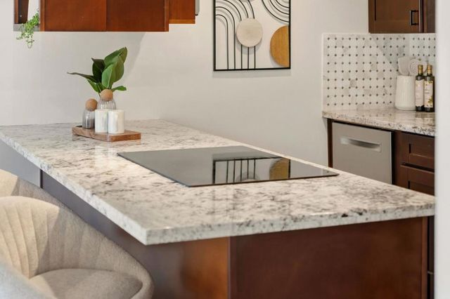 104 E Middlefield Road B, Mountain View, CA 94043