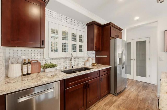 104 E Middlefield Road B, Mountain View, CA 94043