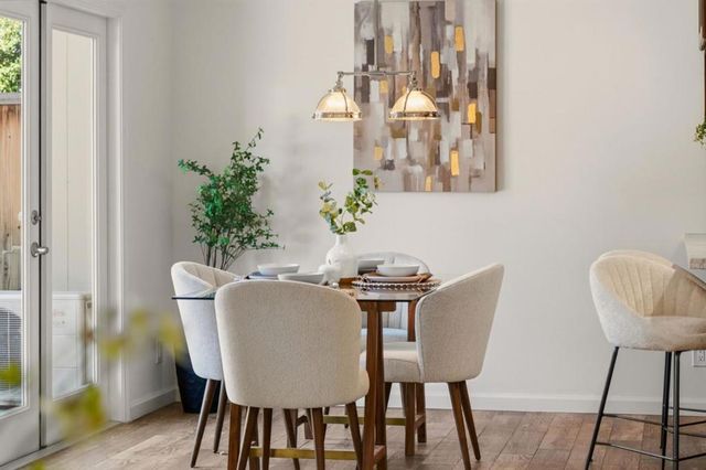 104 E Middlefield Road B, Mountain View, CA 94043