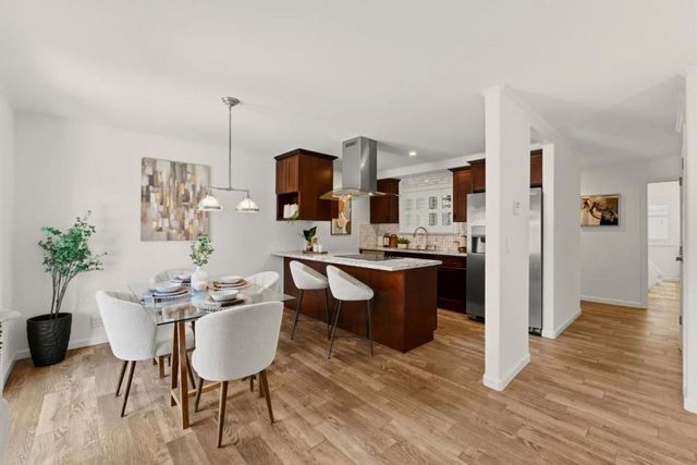 104 E Middlefield Road B, Mountain View, CA 94043