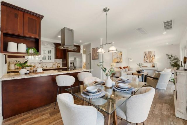 104 E Middlefield Road B, Mountain View, CA 94043