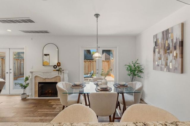 104 E Middlefield Road B, Mountain View, CA 94043