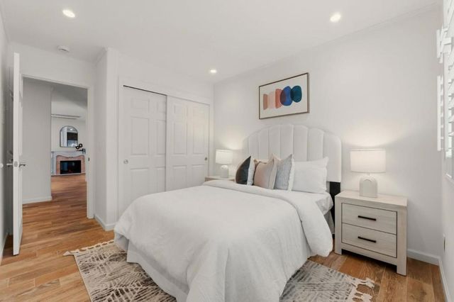 104 E Middlefield Road B, Mountain View, CA 94043