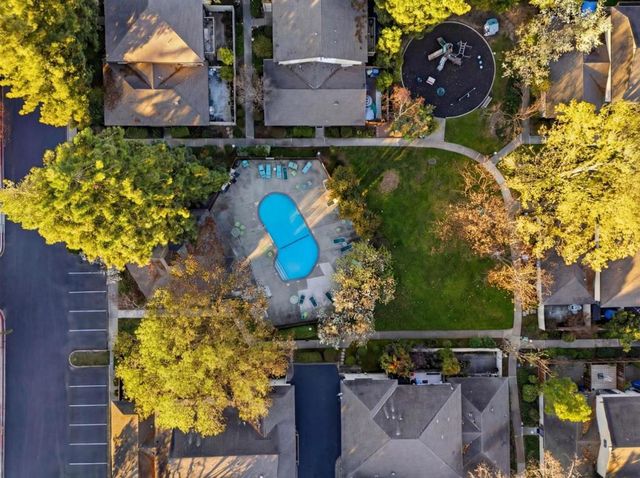 104 E Middlefield Road B, Mountain View, CA 94043