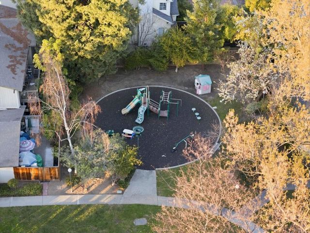 104 E Middlefield Road B, Mountain View, CA 94043