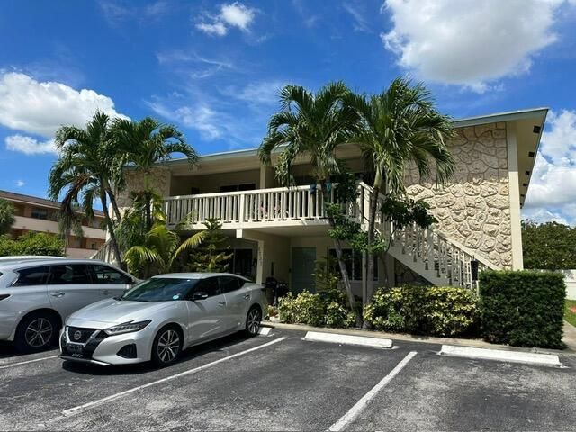 4731 NE 21st Terrace 2, Lighthouse Point, FL 33064