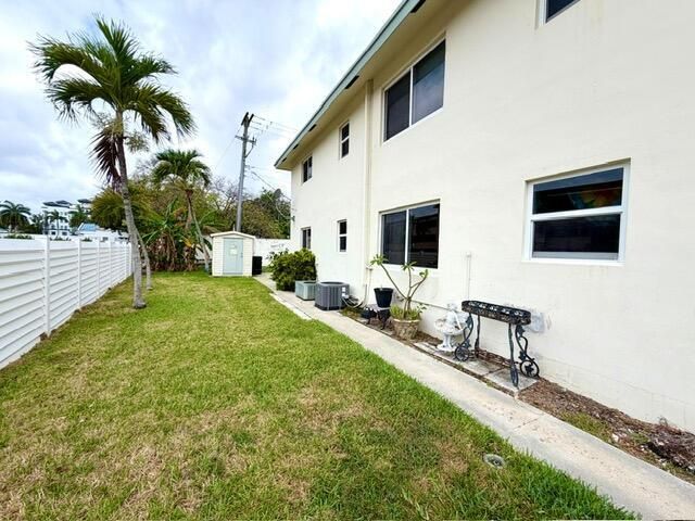 4731 NE 21st Terrace 2, Lighthouse Point, FL 33064