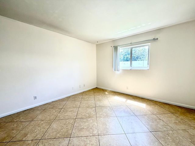 4731 NE 21st Terrace 2, Lighthouse Point, FL 33064