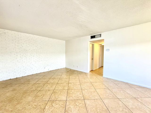 4731 NE 21st Terrace 2, Lighthouse Point, FL 33064