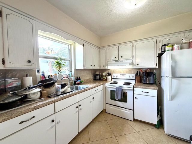 4731 NE 21st Terrace 2, Lighthouse Point, FL 33064