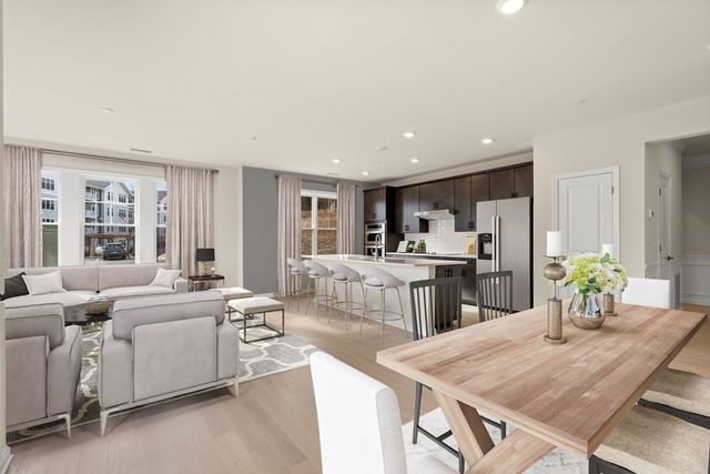320 Martins Landing 2501, North Reading, MA 01864
