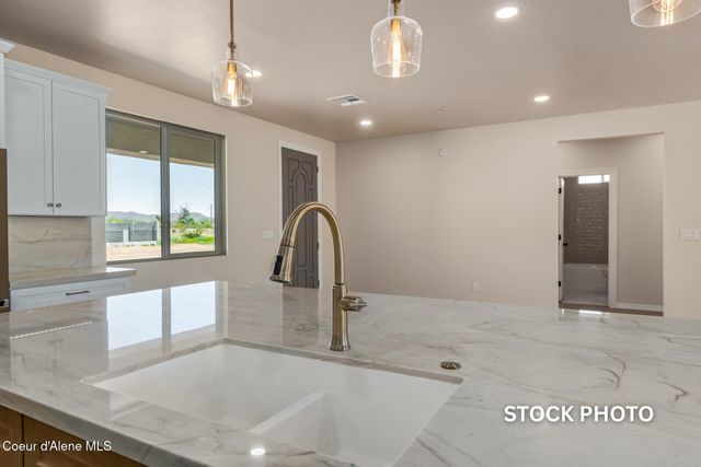 L1B1 Sylvan Rd, Athol, ID 83801