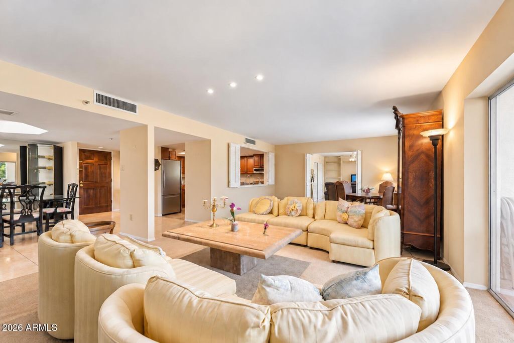 7860 E CAMELBACK Road 206, Scottsdale, AZ 85251 — exterior