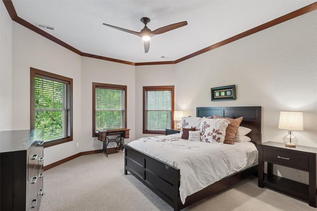 10534 NW 75th Place, Johnston, IA 50131