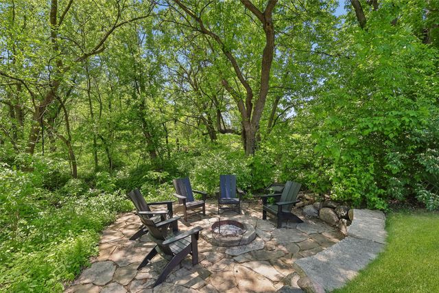 10534 NW 75th Place, Johnston, IA 50131