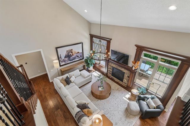 10534 NW 75th Place, Johnston, IA 50131