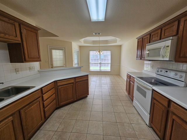 1521 Rice Road Z-101, Tyler, TX 75703