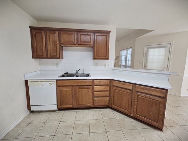 1521 Rice Road Z-101, Tyler, TX 75703