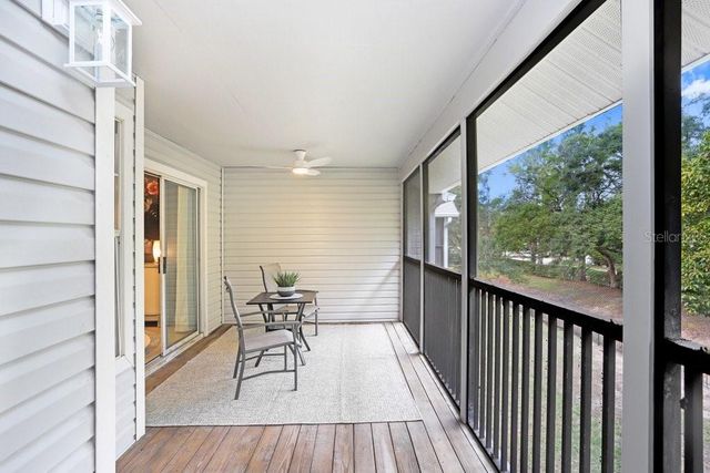 3212 VALLEY OAKS DRIVE 3212, Tampa, FL 33618