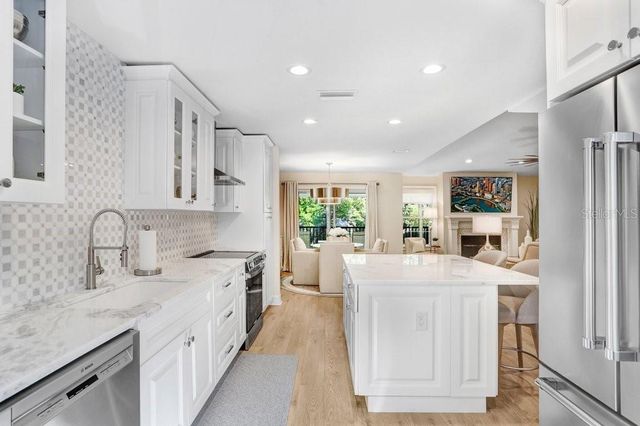 3212 VALLEY OAKS DRIVE 3212, Tampa, FL 33618