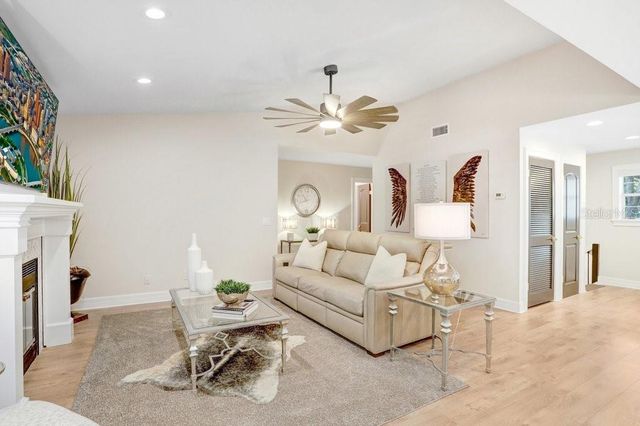 3212 VALLEY OAKS DRIVE 3212, Tampa, FL 33618