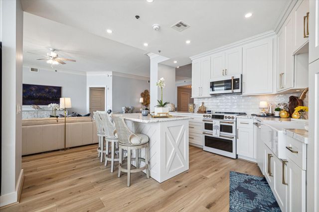 801 E Beach Drive TW2305, Galveston, TX 77550