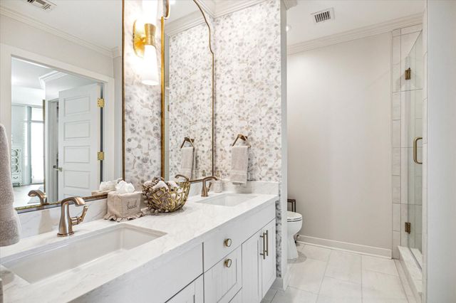 801 E Beach Drive TW2305, Galveston, TX 77550