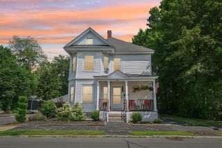 282 Sagamore Street, Manchester, NH 03104