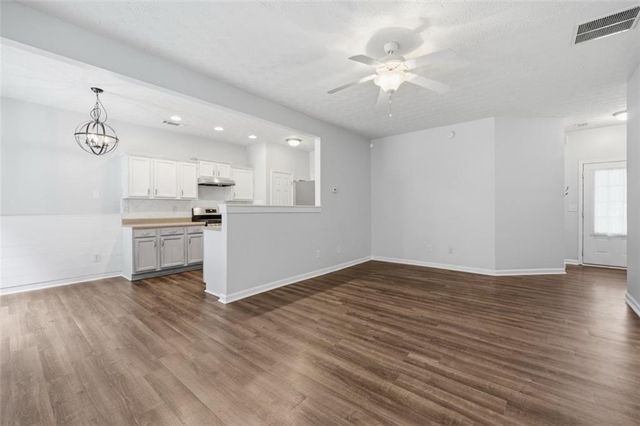 905 Tamarisk Place, Canton, GA 30114