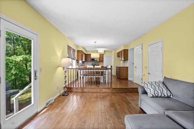 21 Bellwood Lane, Schodack, NY 12033