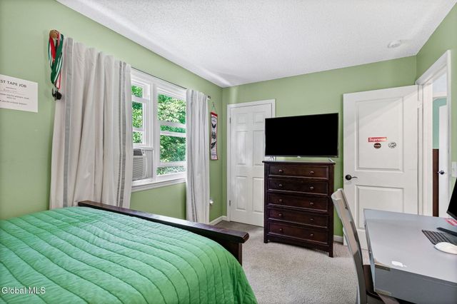 21 Bellwood Lane, Schodack, NY 12033