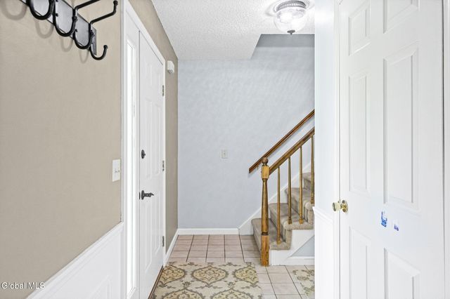 21 Bellwood Lane, Schodack, NY 12033