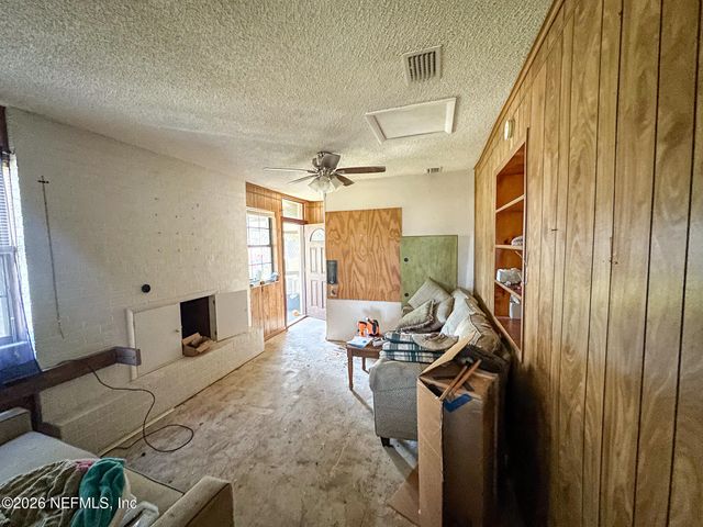550 CEDAR CREEK Road 2, Palatka, FL 32177