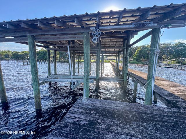 550 CEDAR CREEK Road 2, Palatka, FL 32177