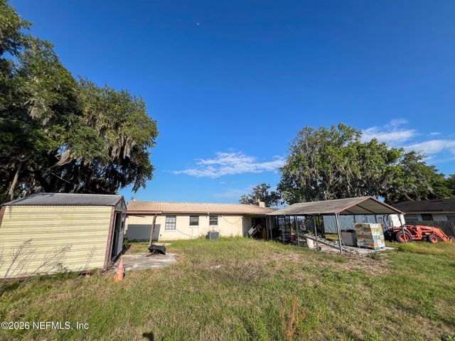 550 CEDAR CREEK Road 2, Palatka, FL 32177