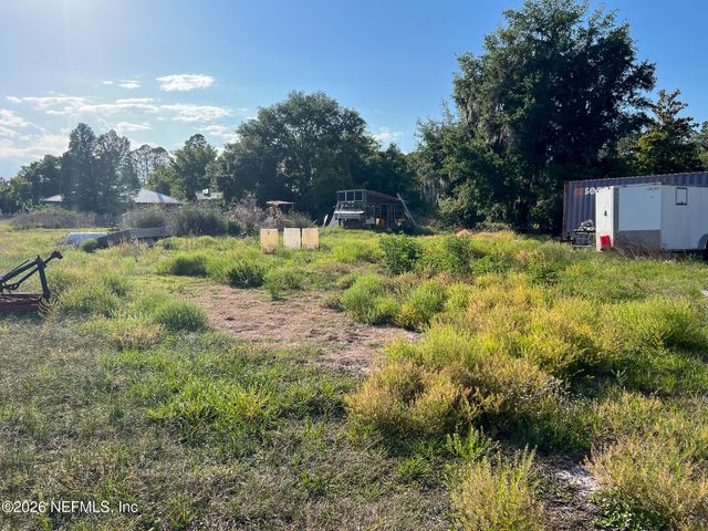 550 CEDAR CREEK Road 2, Palatka, FL 32177