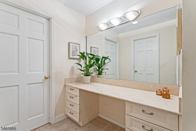 616 S Orange Ave, 3C 3C, Maplewood Twp., NJ 07040