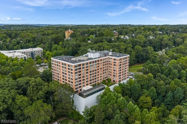 616 S Orange Ave, 3C 3C, Maplewood Twp., NJ 07040
