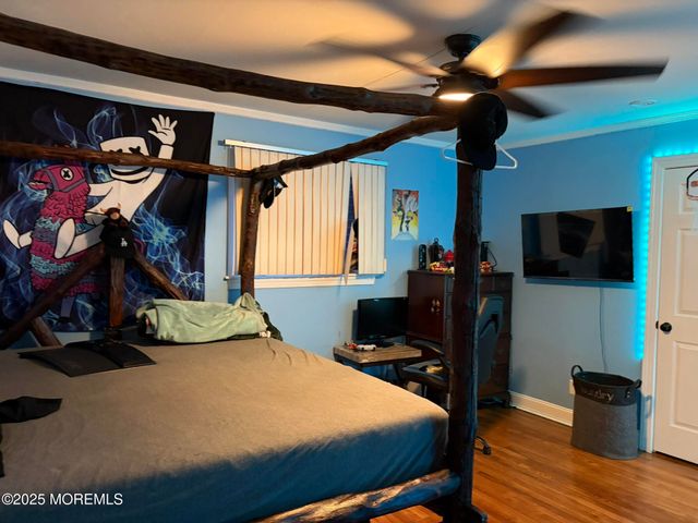 11 Chestnut Ridge Road, Holmdel, NJ 07733