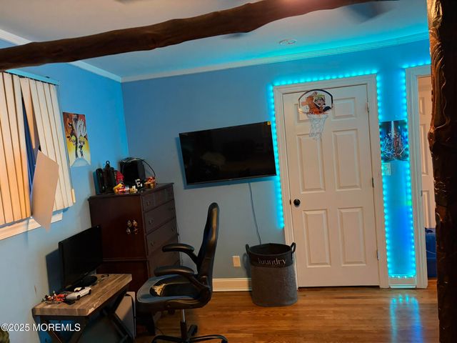 11 Chestnut Ridge Road, Holmdel, NJ 07733