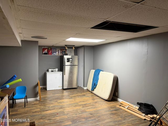 11 Chestnut Ridge Road, Holmdel, NJ 07733