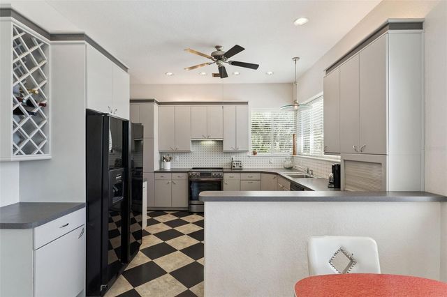 190 CRYSTAL LAKE DRIVE, Clermont, FL 34711