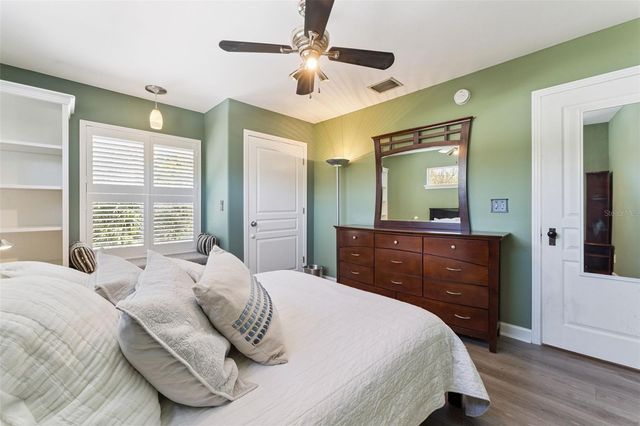 190 CRYSTAL LAKE DRIVE, Clermont, FL 34711