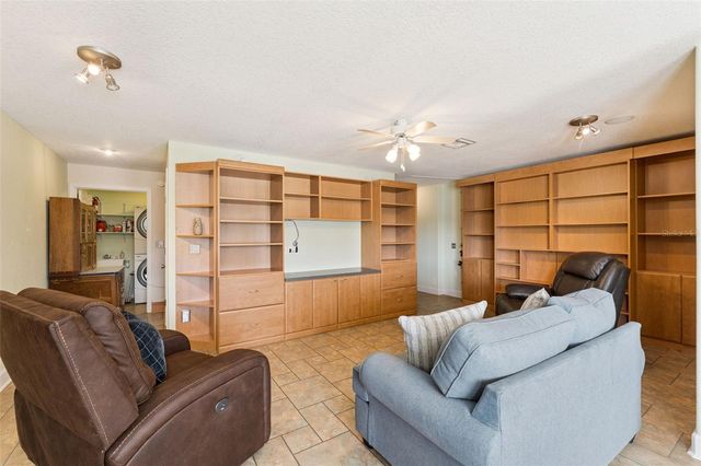 190 CRYSTAL LAKE DRIVE, Clermont, FL 34711