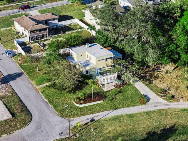 190 CRYSTAL LAKE DRIVE, Clermont, FL 34711