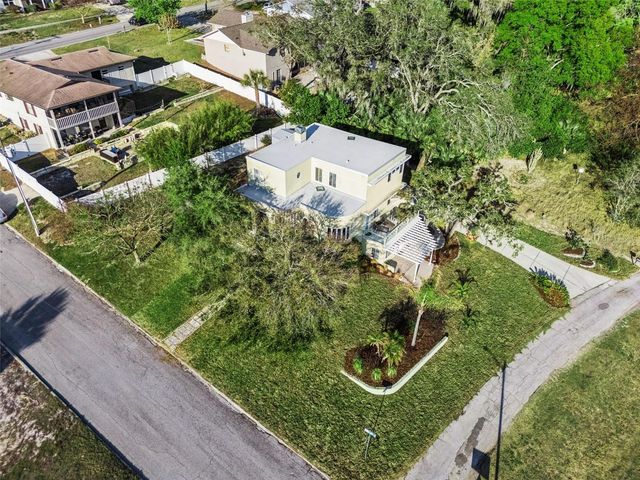 190 CRYSTAL LAKE DRIVE, Clermont, FL 34711