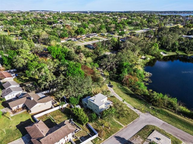 190 CRYSTAL LAKE DRIVE, Clermont, FL 34711