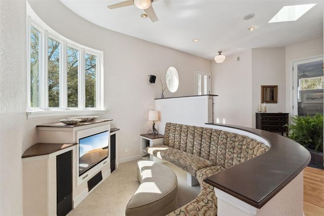 190 CRYSTAL LAKE DRIVE, Clermont, FL 34711